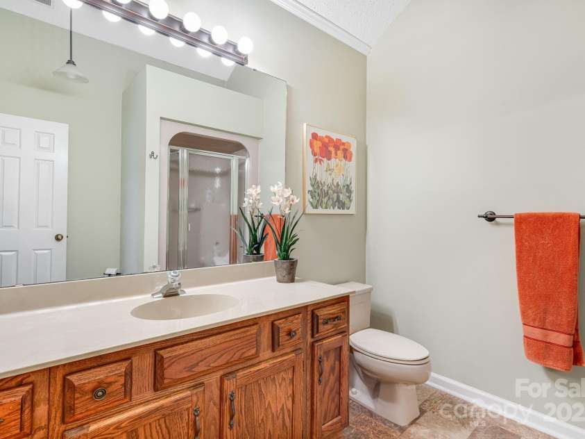29 Loganwood Lane, Etowah, NC 28729.  MLS# CAR4276395, YatesRealty ID 26290. 