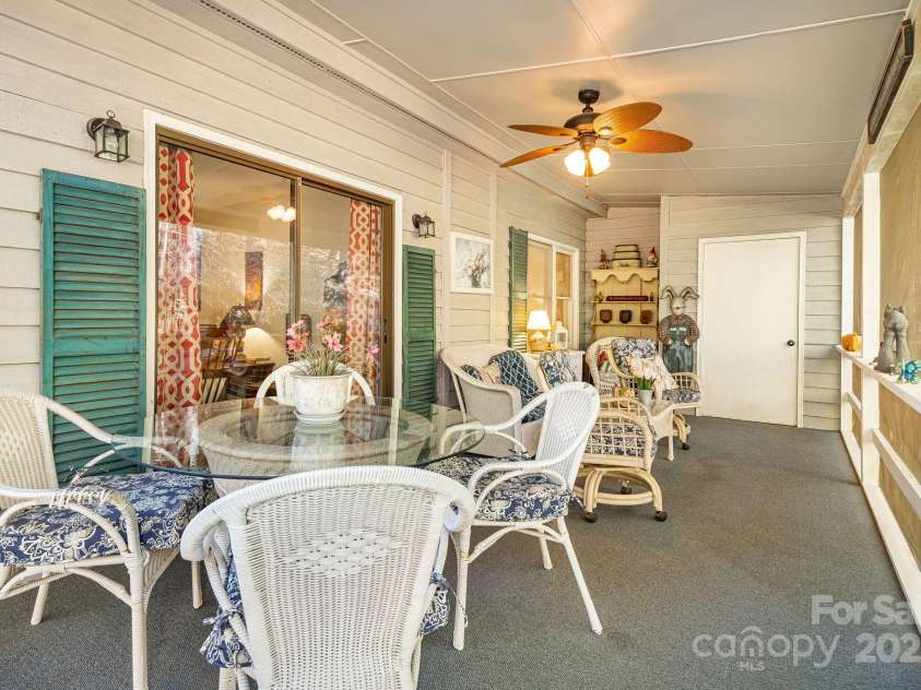 29 Loganwood Lane, Etowah, NC 28729.  MLS# CAR4276395, YatesRealty ID 26290. 