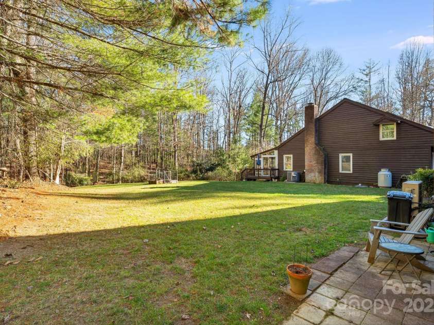 29 Loganwood Lane, Etowah, NC 28729.  MLS# CAR4276395, YatesRealty ID 26290. 
