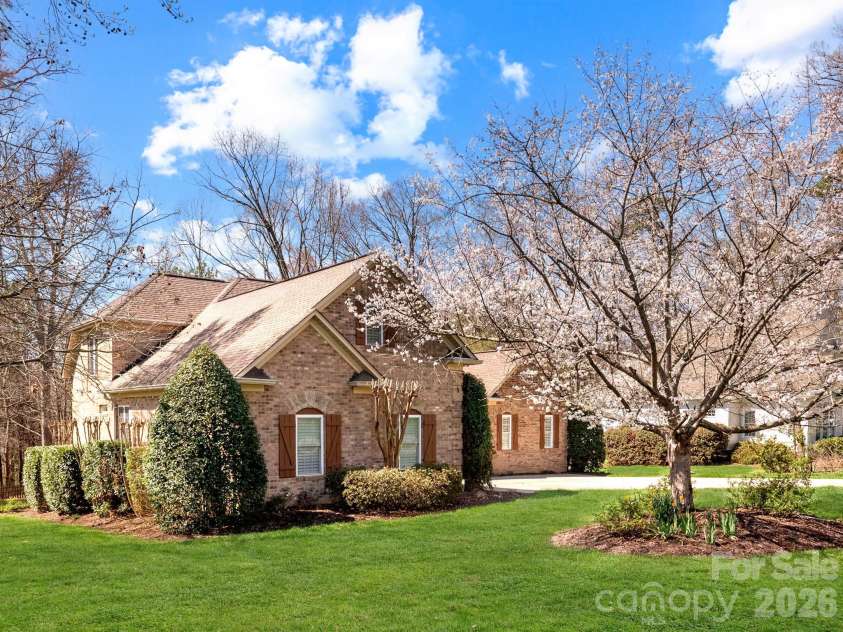 7919 Glen Abbey Circle, Stanley, NC 28164.  MLS# CAR4350956, YatesRealty ID 26292. 