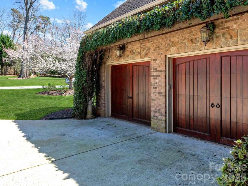 7919 Glen Abbey Circle, Stanley, NC 28164.  MLS# CAR4350956, YatesRealty ID 26292. 