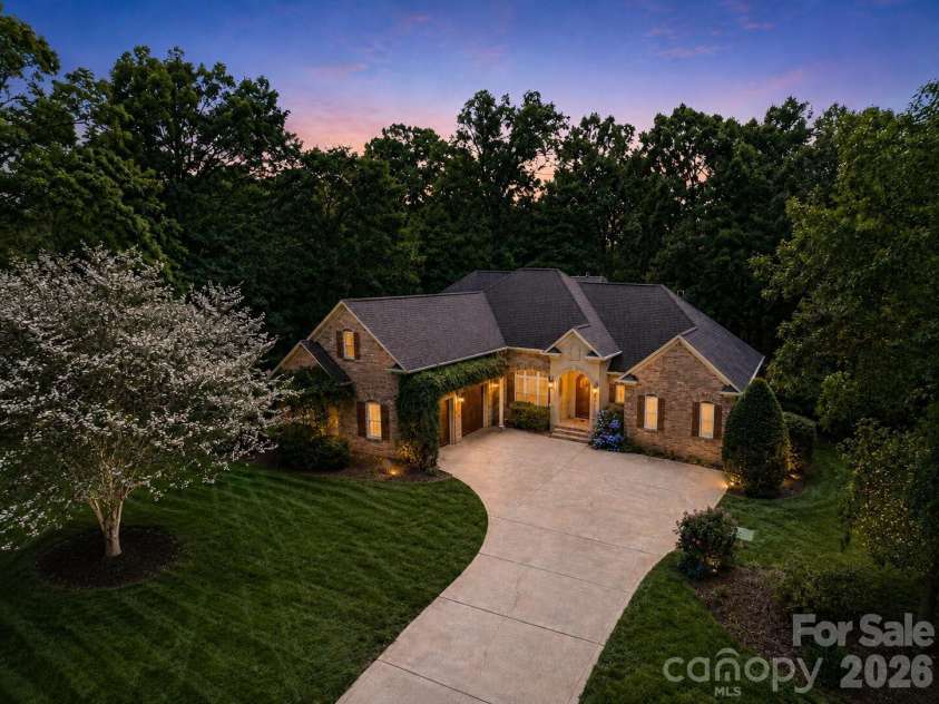 7919 Glen Abbey Circle, Stanley, NC 28164.  MLS# CAR4350956, YatesRealty ID 26292. 