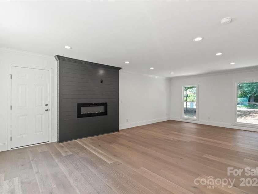 9830 Spring Harvest Drive, Mint Hill, NC 28227.  MLS# CAR4273154, YatesRealty ID 26292. Living room