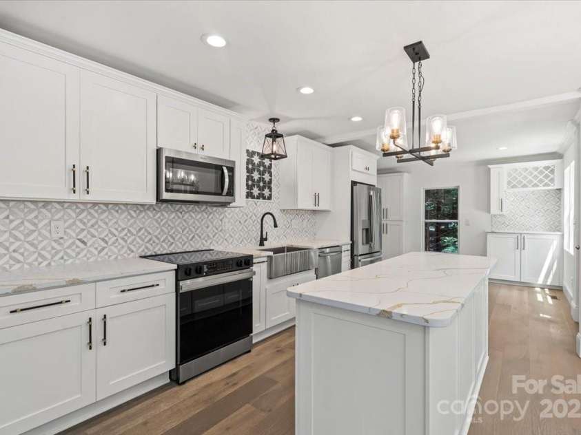 9830 Spring Harvest Drive, Mint Hill, NC 28227.  MLS# CAR4326082, YatesRealty ID 26292. 