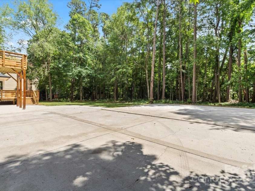 9830 Spring Harvest Drive, Mint Hill, NC 28227.  MLS# CAR4326082, YatesRealty ID 26292. 