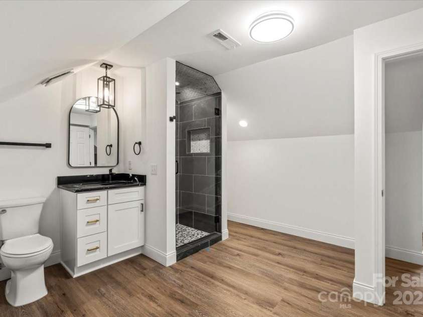 9830 Spring Harvest Drive, Mint Hill, NC 28227.  MLS# CAR4326082, YatesRealty ID 26292. Full bath #3