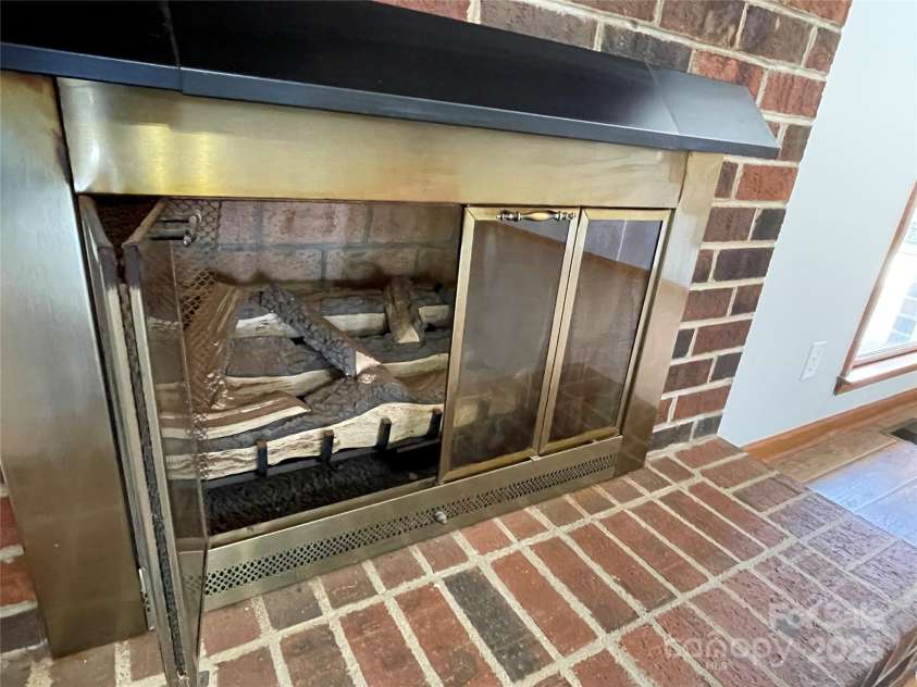 2515 Myra Lane, Lincolnton, NC 28092.  MLS# CAR4274497, YatesRealty ID 26293. 