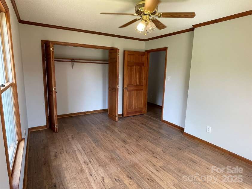 2515 Myra Lane, Lincolnton, NC 28092.  MLS# CAR4274497, YatesRealty ID 26293. 