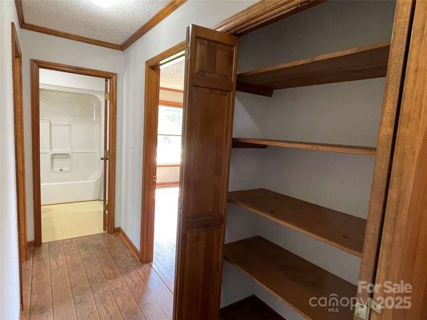 2515 Myra Lane, Lincolnton, NC 28092.  MLS# CAR4274497, YatesRealty ID 26293. 