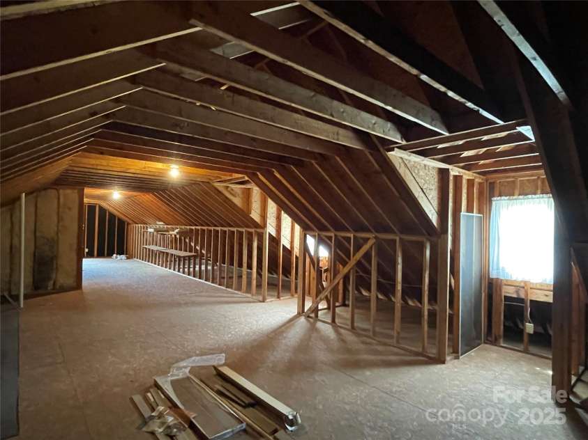 2515 Myra Lane, Lincolnton, NC 28092.  MLS# CAR4274497, YatesRealty ID 26293. 