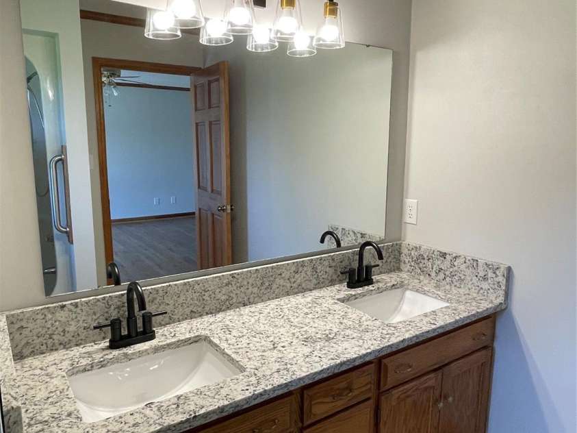 2515 Myra Lane, Lincolnton, NC 28092.  MLS# CAR4274497, YatesRealty ID 26293. 