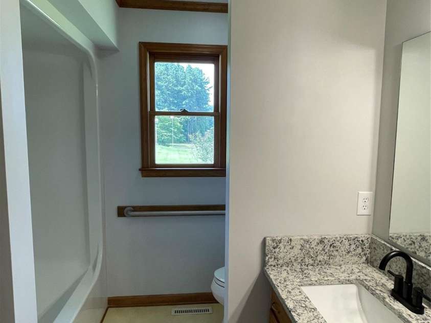 2515 Myra Lane, Lincolnton, NC 28092.  MLS# CAR4274497, YatesRealty ID 26293. 