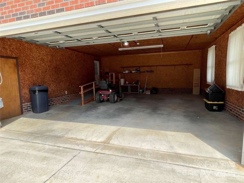 2515 Myra Lane, Lincolnton, NC 28092.  MLS# CAR4274497, YatesRealty ID 26293. Attached 2 car garage with storage room