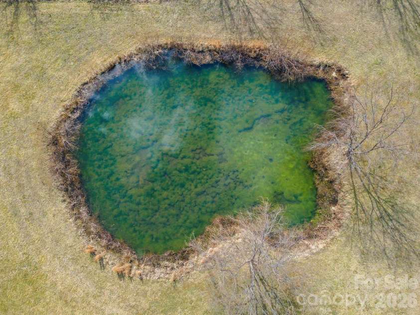 18 Hoye Lane, Candler, NC 28715.  MLS# CAR4345280, YatesRealty ID 26294. 
