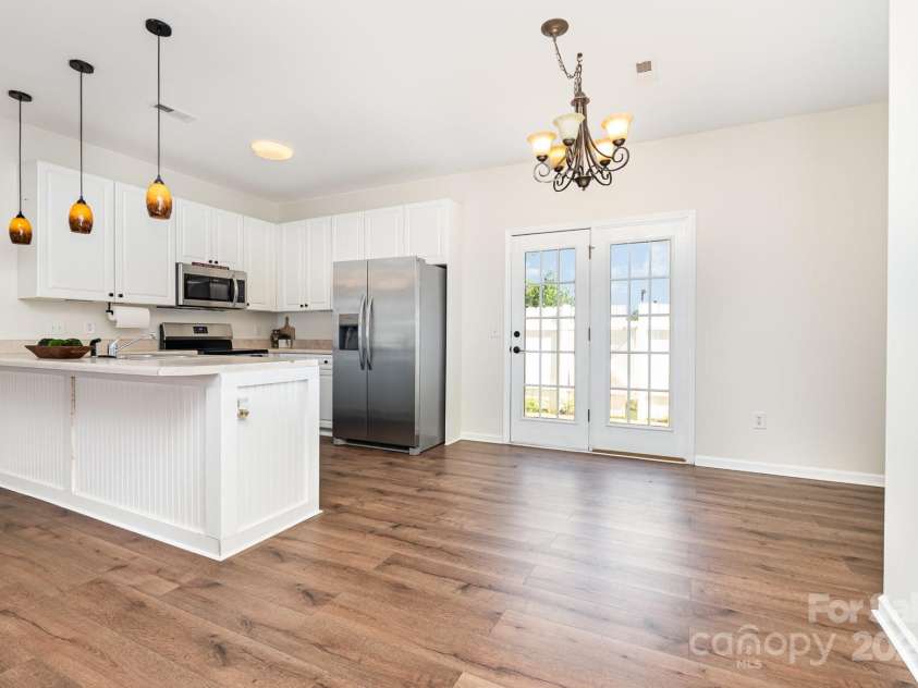 28 Ridgestone Circle, Mauldin, SC 29662.  MLS# CAR4273680, YatesRealty ID 26294. 