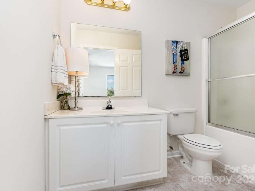 28 Ridgestone Circle, Mauldin, SC 29662.  MLS# CAR4273680, YatesRealty ID 26294. 