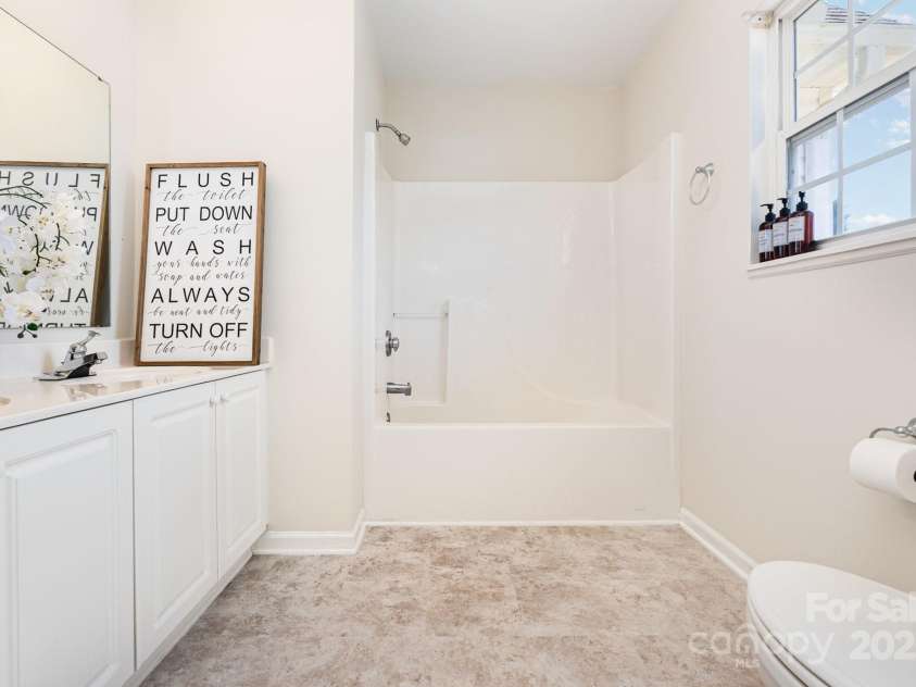 28 Ridgestone Circle, Mauldin, SC 29662.  MLS# CAR4273680, YatesRealty ID 26294. 