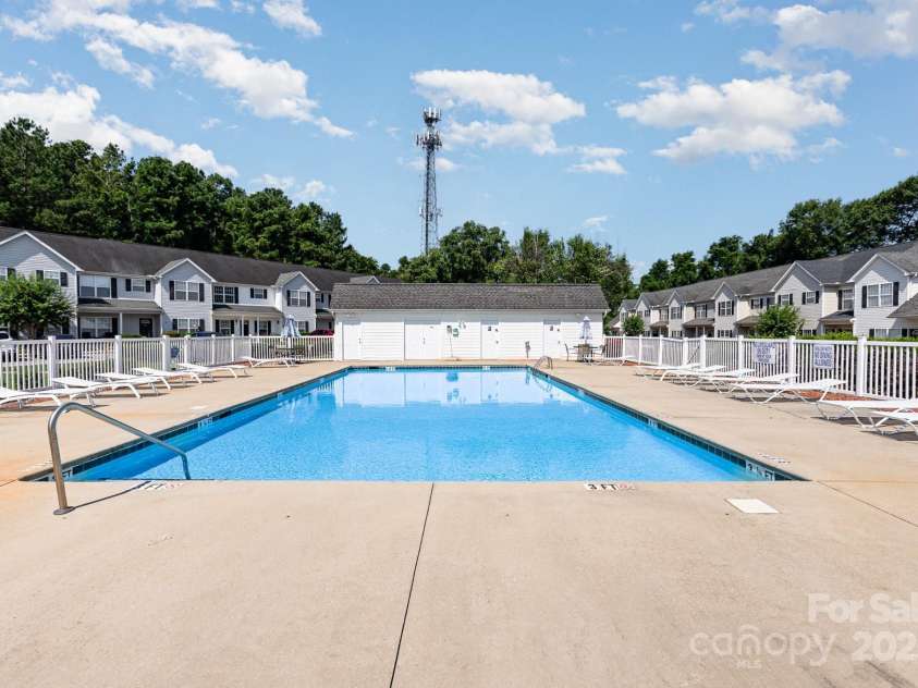 28 Ridgestone Circle, Mauldin, SC 29662.  MLS# CAR4273680, YatesRealty ID 26294. 