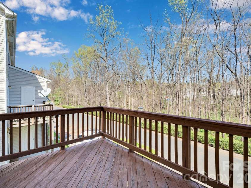 8131 Kings Creek Drive, Charlotte, NC 28273.  MLS# CAR4354756, YatesRealty ID 26295. 