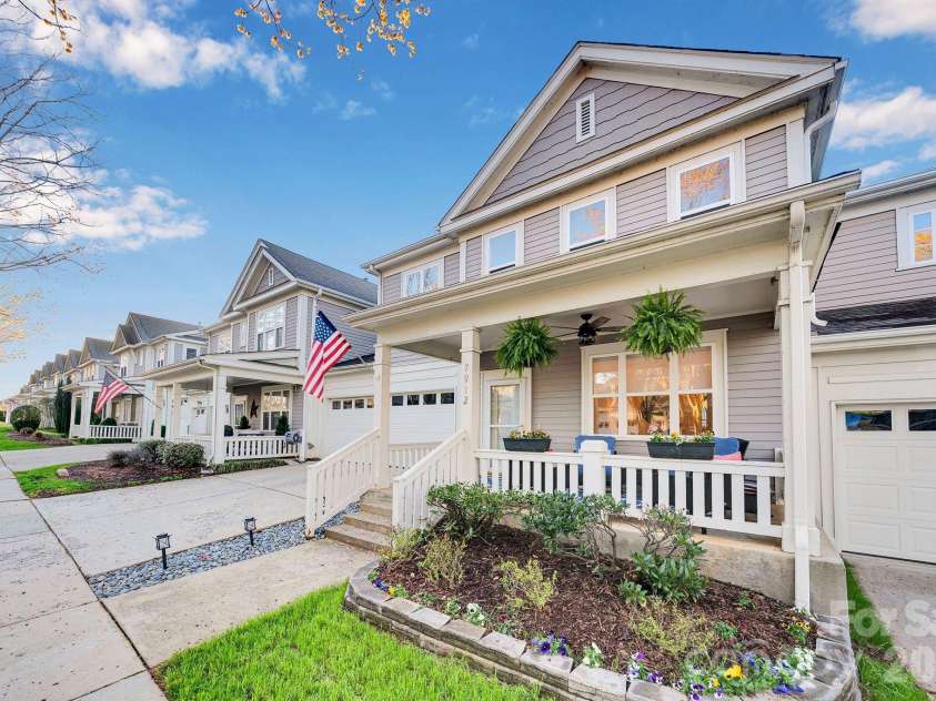 7912 Village Harbor Drive, Cornelius, NC 28031.  MLS# CAR4356040, YatesRealty ID 26296. 