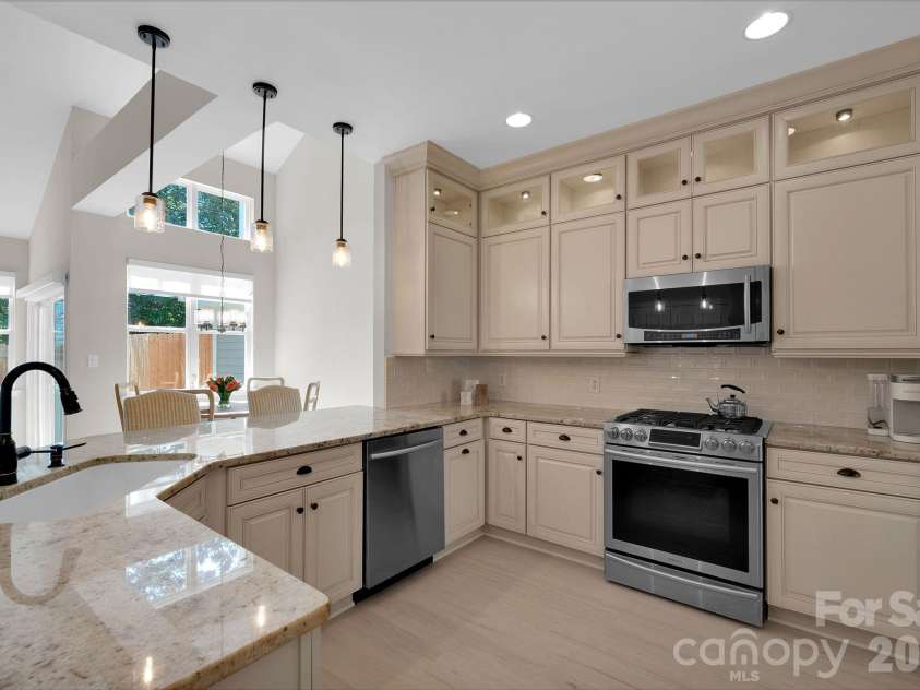 7912 Village Harbor Drive, Cornelius, NC 28031.  MLS# CAR4356040, YatesRealty ID 26296. 