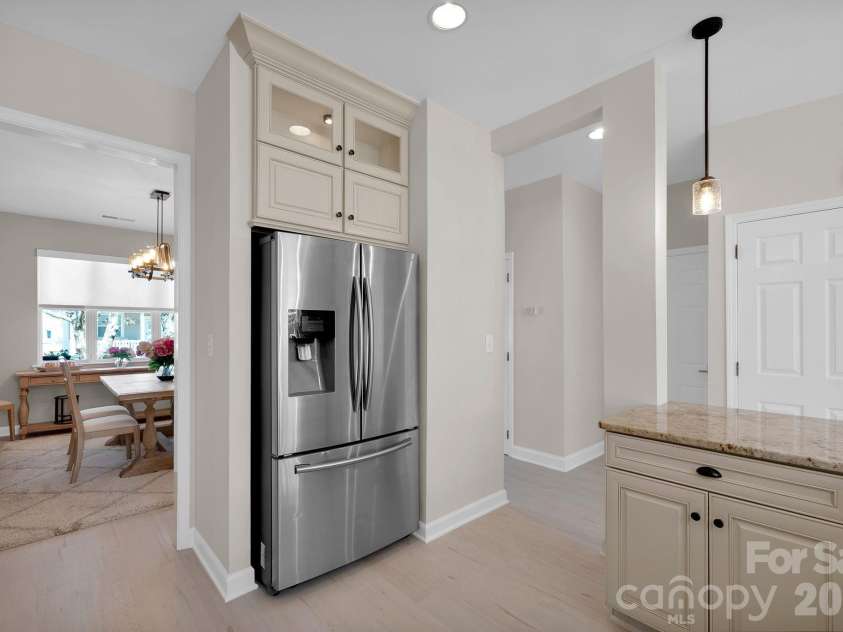 7912 Village Harbor Drive, Cornelius, NC 28031.  MLS# CAR4356040, YatesRealty ID 26296. 