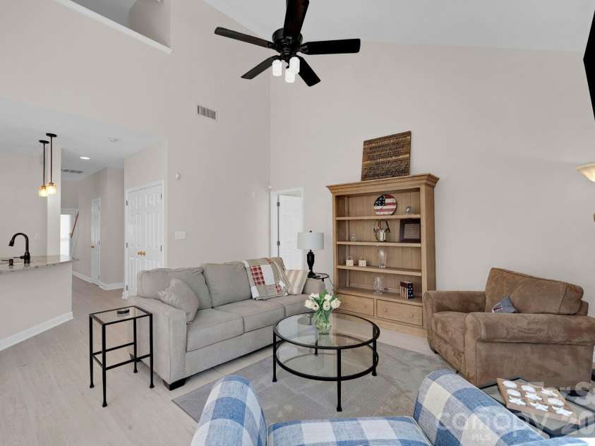 7912 Village Harbor Drive, Cornelius, NC 28031.  MLS# CAR4356040, YatesRealty ID 26296. 