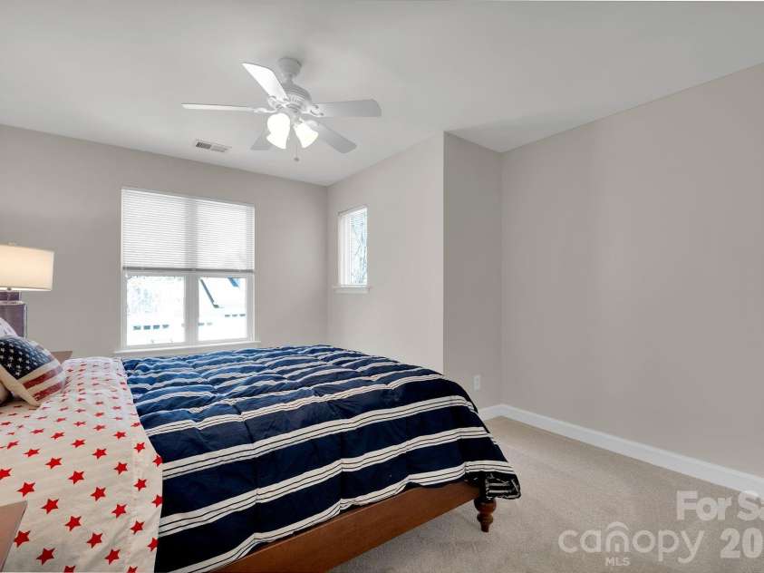 7912 Village Harbor Drive, Cornelius, NC 28031.  MLS# CAR4356040, YatesRealty ID 26296. 