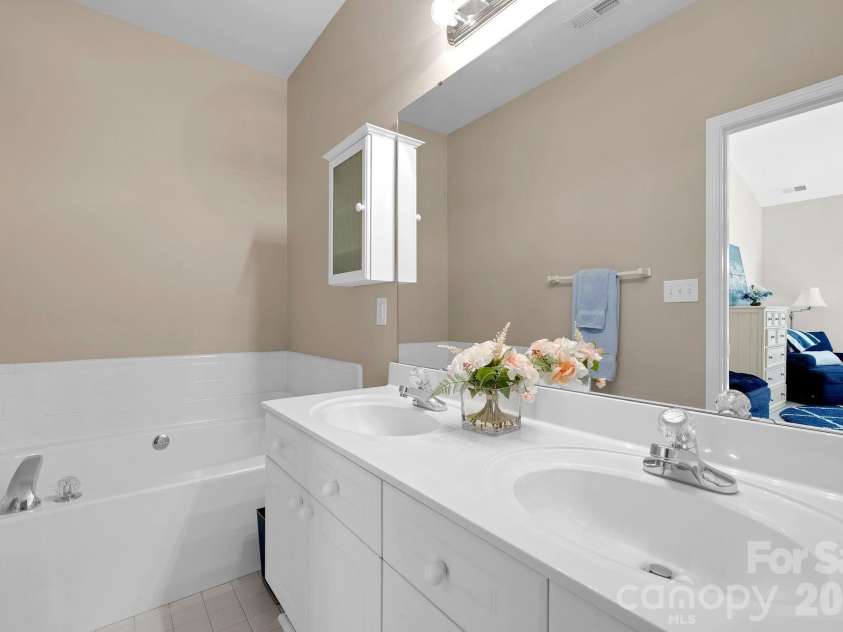 7912 Village Harbor Drive, Cornelius, NC 28031.  MLS# CAR4356040, YatesRealty ID 26296. 