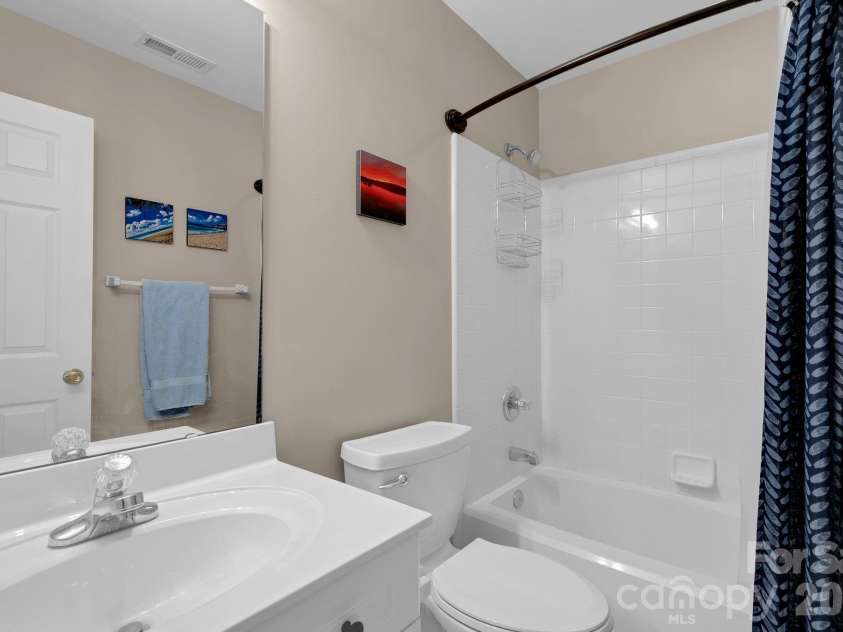 7912 Village Harbor Drive, Cornelius, NC 28031.  MLS# CAR4356040, YatesRealty ID 26296. 