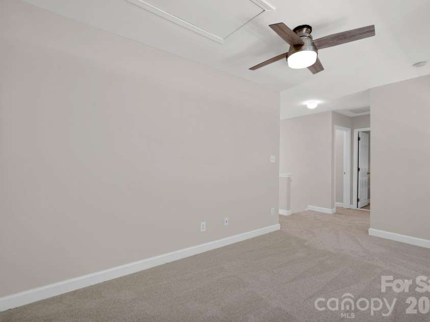 7912 Village Harbor Drive, Cornelius, NC 28031.  MLS# CAR4356040, YatesRealty ID 26296. 