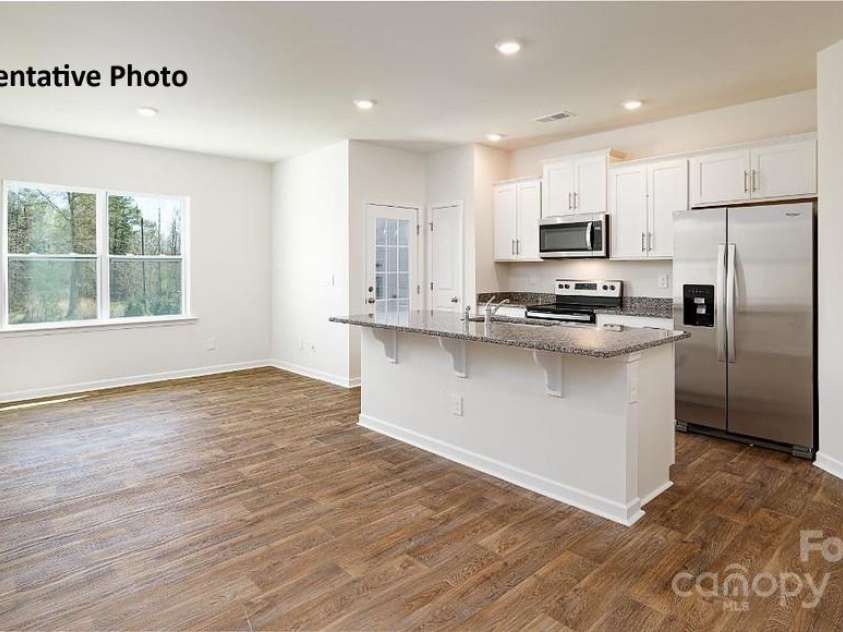 532 Trading Post Lane, York, SC 29745.  MLS# CAR4275452, YatesRealty ID 26297. 