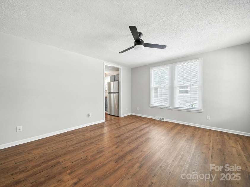 187 1/2 End Street, Chester, SC 29706.  MLS# CAR4272518, YatesRealty ID 26298. 