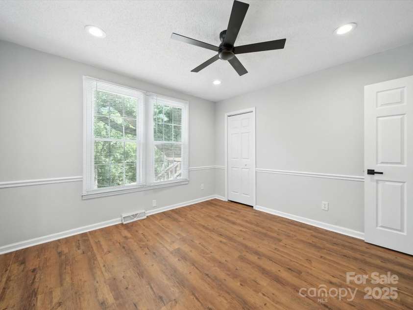 187 1/2 End Street, Chester, SC 29706.  MLS# CAR4272518, YatesRealty ID 26298. 