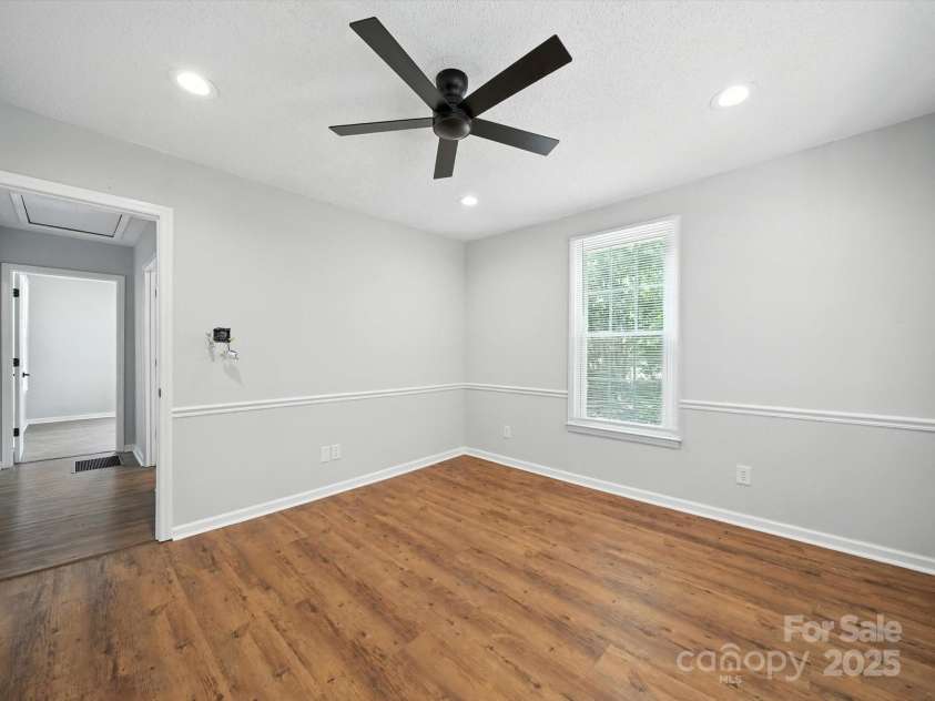 187 1/2 End Street, Chester, SC 29706.  MLS# CAR4272518, YatesRealty ID 26298. 