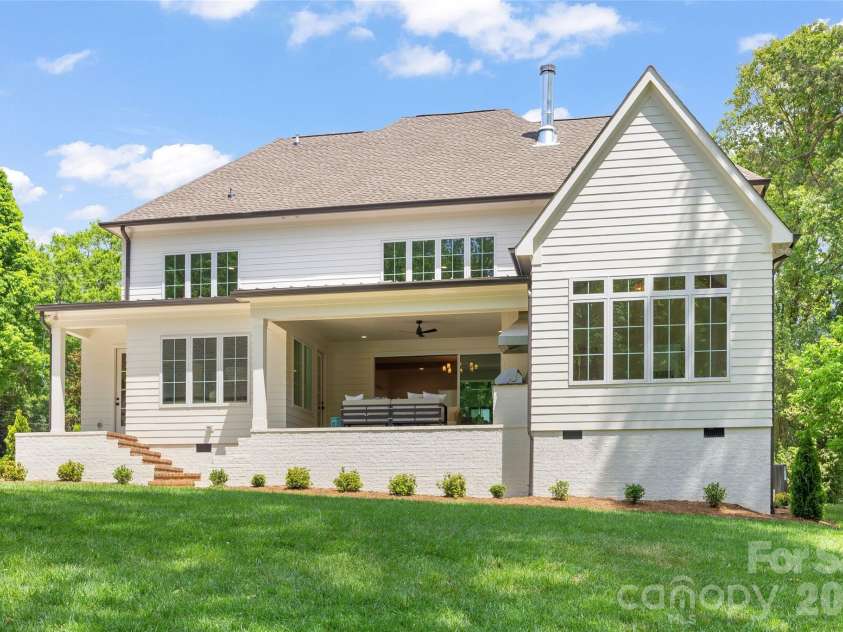 4628 Water Oak Road, Charlotte, NC 28211.  MLS# CAR4354112, YatesRealty ID 26299. 