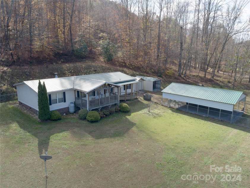 1922 Zacks Fork Road, Lenoir, NC 28645.  MLS# CAR4199392, YatesRealty ID 263. 