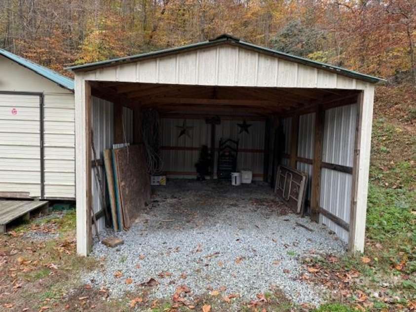 1922 Zacks Fork Road, Lenoir, NC 28645.  MLS# CAR4199392, YatesRealty ID 263. 