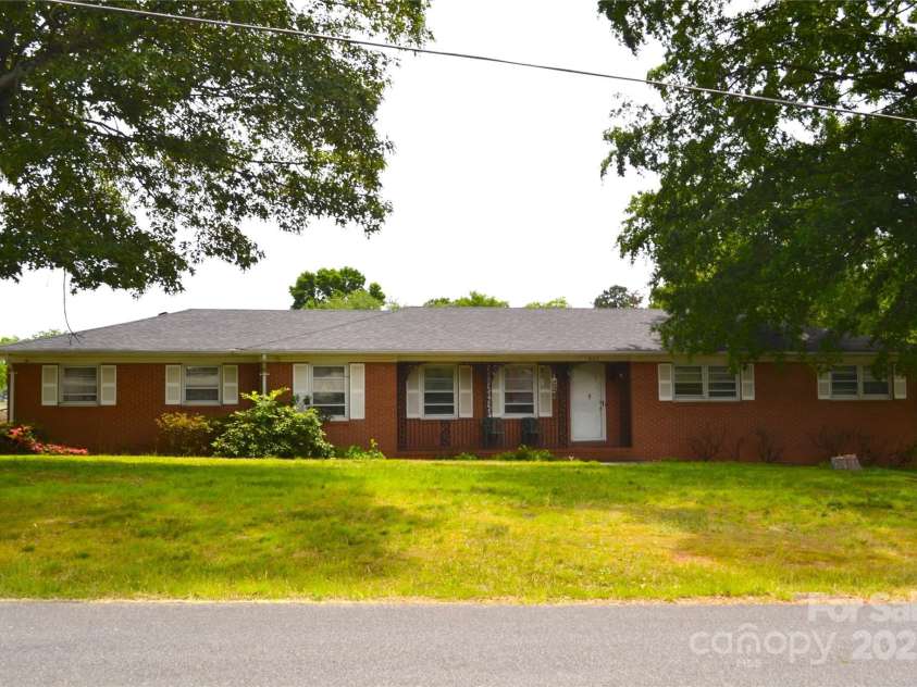 405 Wesley Heights Drive, Albemarle, NC 28001.  MLS# CAR4272842, YatesRealty ID 263. 