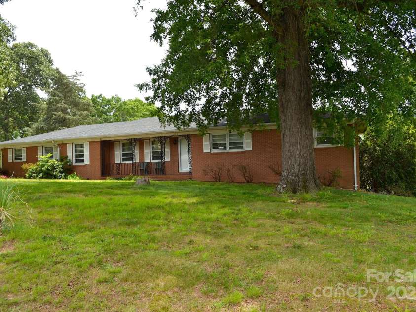 405 Wesley Heights Drive, Albemarle, NC 28001.  MLS# CAR4272842, YatesRealty ID 263. 