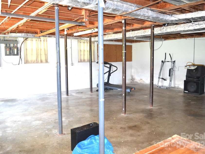 405 Wesley Heights Drive, Albemarle, NC 28001.  MLS# CAR4272842, YatesRealty ID 263. 