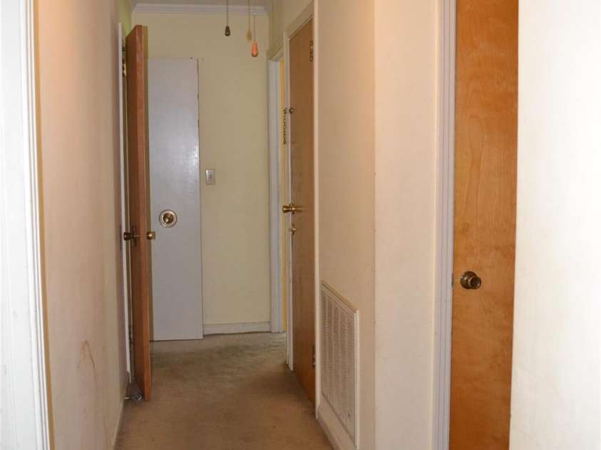 405 Wesley Heights Drive, Albemarle, NC 28001.  MLS# CAR4272842, YatesRealty ID 263. Hallway