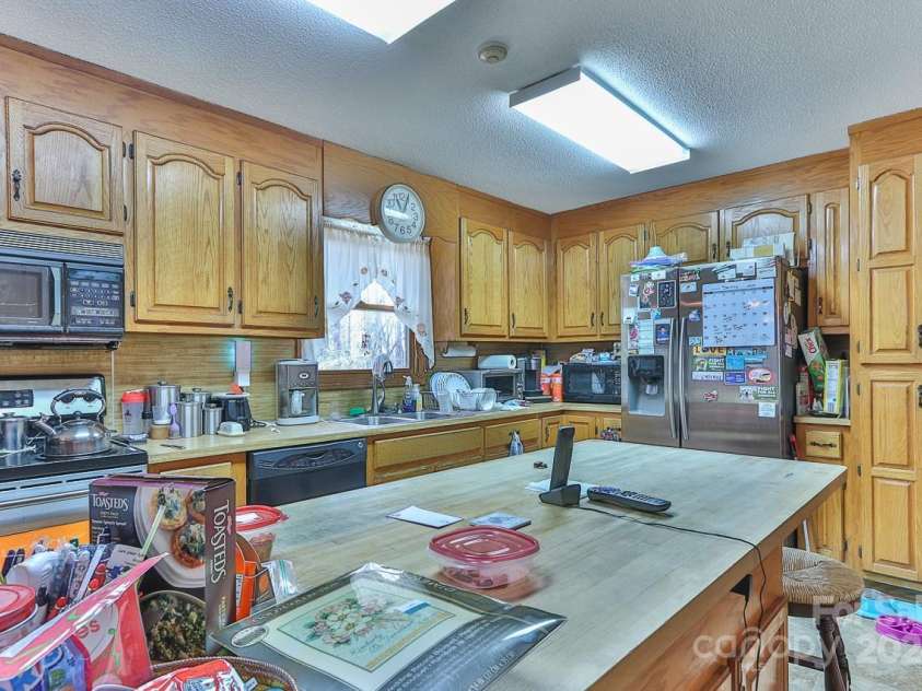 225 Frye Heights, Taylorsville, NC 28681.  MLS# CAR4182263, YatesRealty ID 2630. 