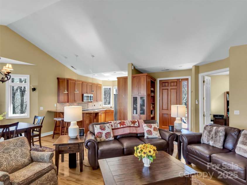 78 Aster Lane, Waynesville, NC 28786.  MLS# CAR4240828, YatesRealty ID 2630. Wonderful Floorplan for Entertaining