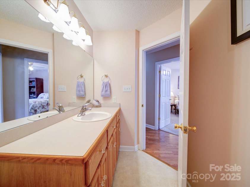 2547 Bill Thompson Road, Lancaster, SC 29720.  MLS# CAR4254372, YatesRealty ID 26300. 