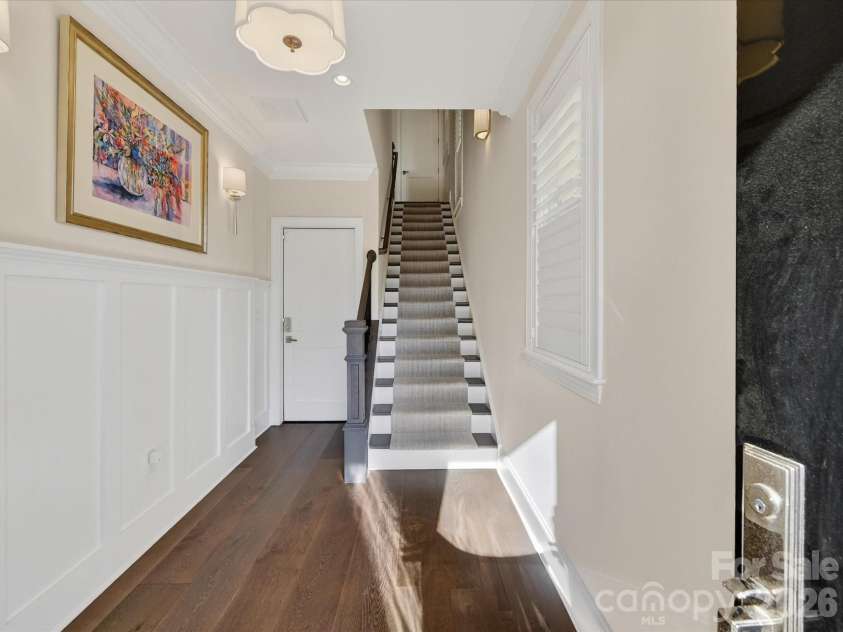 3074 Selwyn Avenue, Charlotte, NC 28209.  MLS# CAR4366300, YatesRealty ID 26301. Front door entry