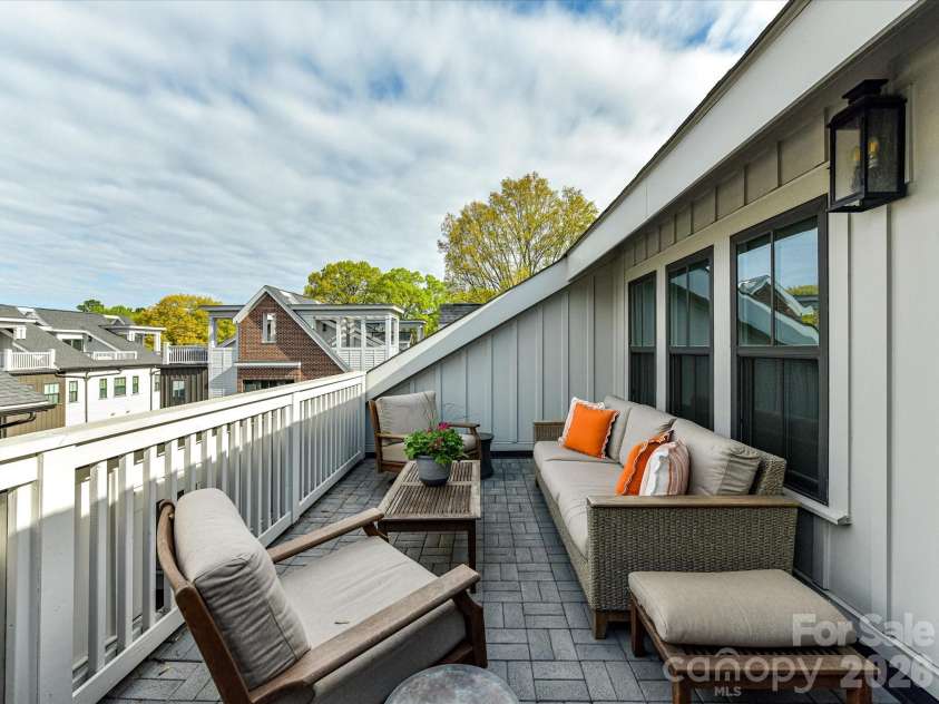 3074 Selwyn Avenue, Charlotte, NC 28209.  MLS# CAR4366300, YatesRealty ID 26301. Rooftop with a view!