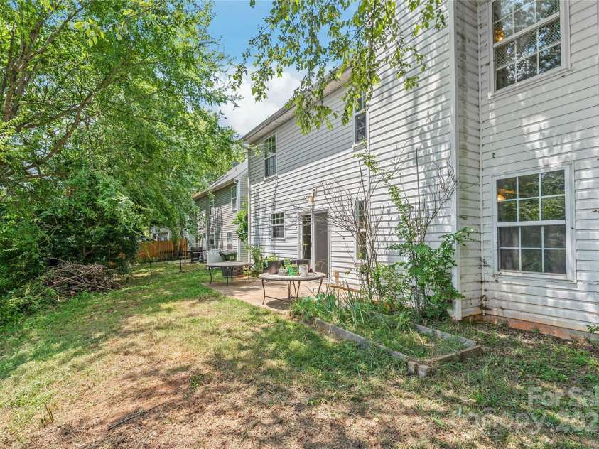 1276 Winding Path Road, Clover, SC 29710.  MLS# CAR4272522, YatesRealty ID 26302. Backyard