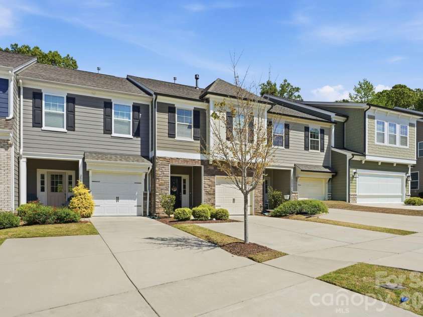 2038 Suttonview Road, Fort Mill, SC 29708.  MLS# CAR4371947, YatesRealty ID 26302. 