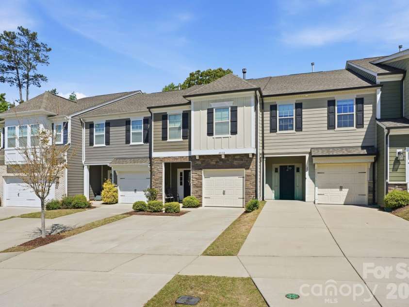 2038 Suttonview Road, Fort Mill, SC 29708.  MLS# CAR4371947, YatesRealty ID 26302. 